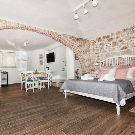 Cozy Apartment Mari Rovinj Eksteriør billede